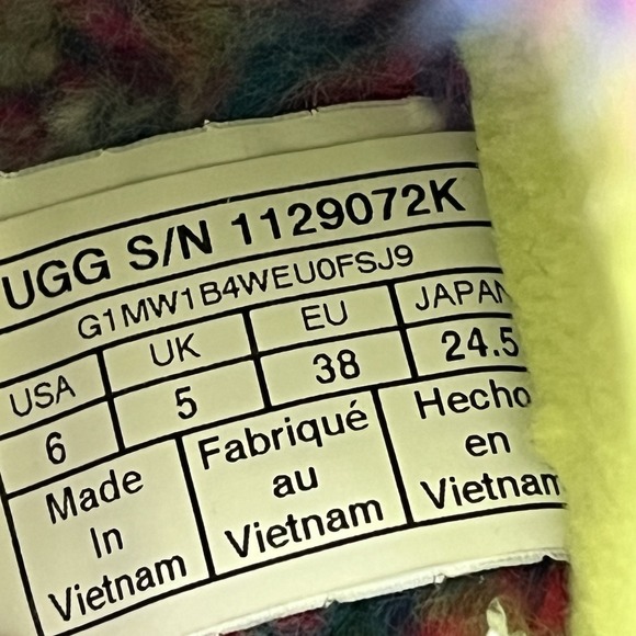 UGG Fluff Yeah Slipper Slide Sandal Women US 6 EU 38 Pixelate Plush Rainbow Shoe - Picture 3 of 9